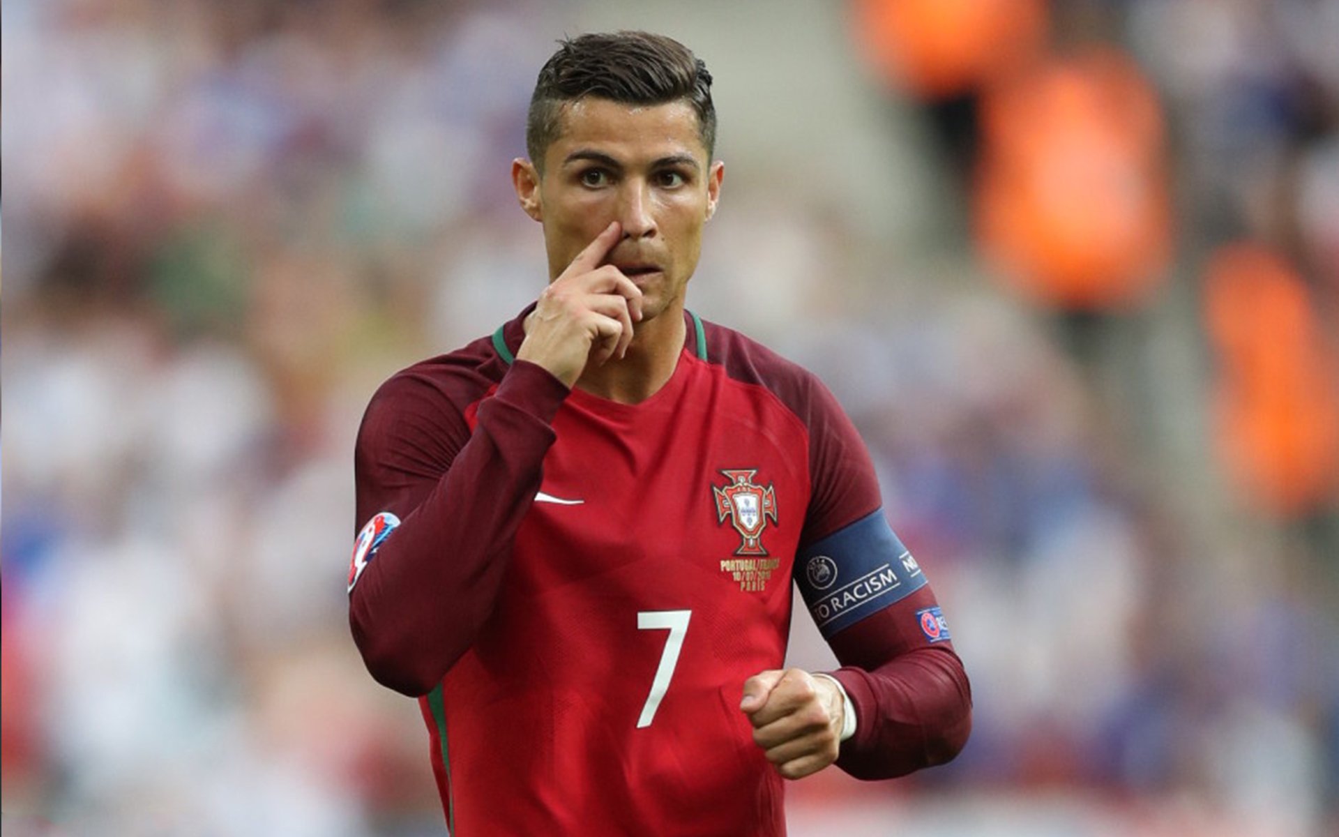 摩洛哥队在巴黎奥运会男足比赛中展现出高效的快攻配合，摩洛哥足球队